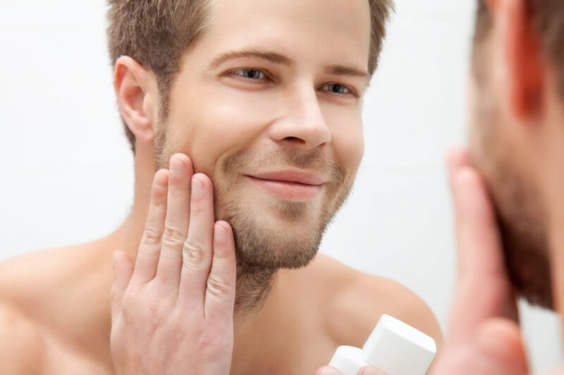 cách dưỡng ẩm cho da mặt nam giới