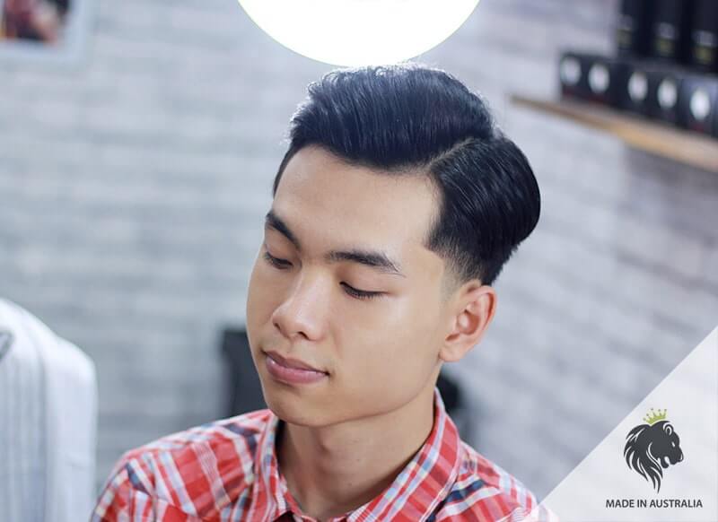 Mách bạn) Cách vuốt sáp tóc nam siêu đẹp tại nhà [Có video hướng dẫn]