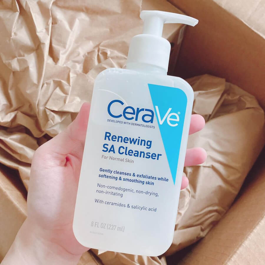 Sữa rửa mặt Cerave Renewing SA Cleanser